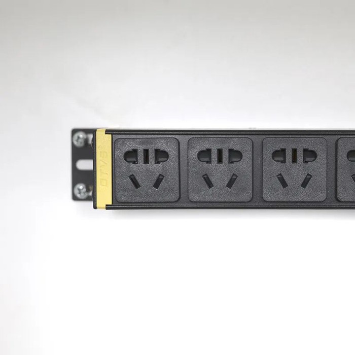 PUD industrial power socket with explosion-proof conduit design, preventing electrical fire hazards. PUD industrial power socket with explosion-proof conduit design, preventing electrical fire hazards.